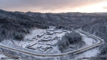 월정사의 겨울(한국관광공사, 유영복作)